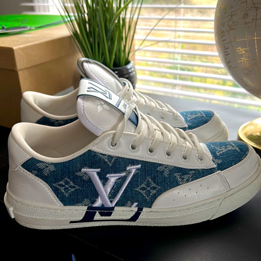 Louis Vuitton Sneakers Women